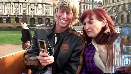Old granny video with rosy missy from Granny Bet